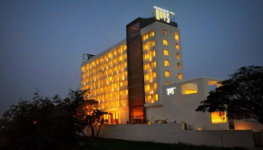  Keys Select by Lemon Tree Hotels, Kochi  Коччи